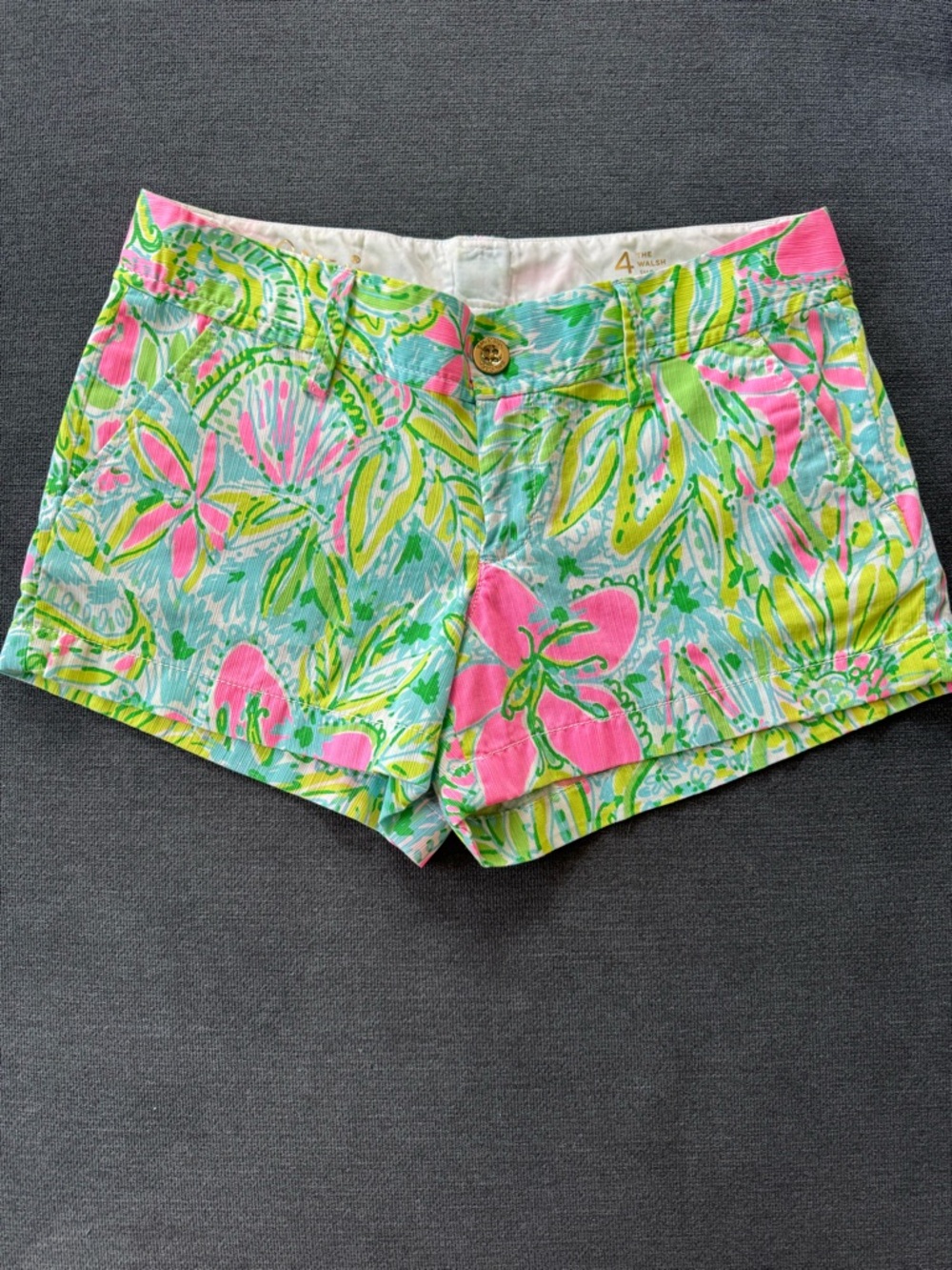 Lilly Pulitzer Walsh Short - Coconut Jungle - 10 inches - Size 4